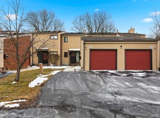 25047 Woodvale Dr S, Southfield, MI 48034