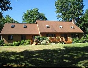2nd image of 1008 Allen Pond Rd