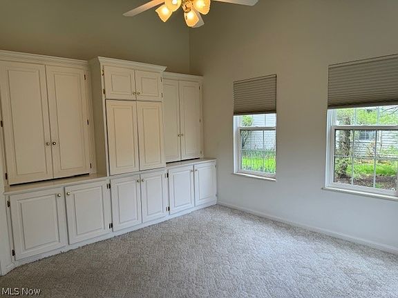 5th image of 210 Stonebrooke Oval