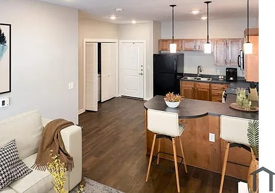 2 bed, 850 sqft, $1,172 — Photo 3