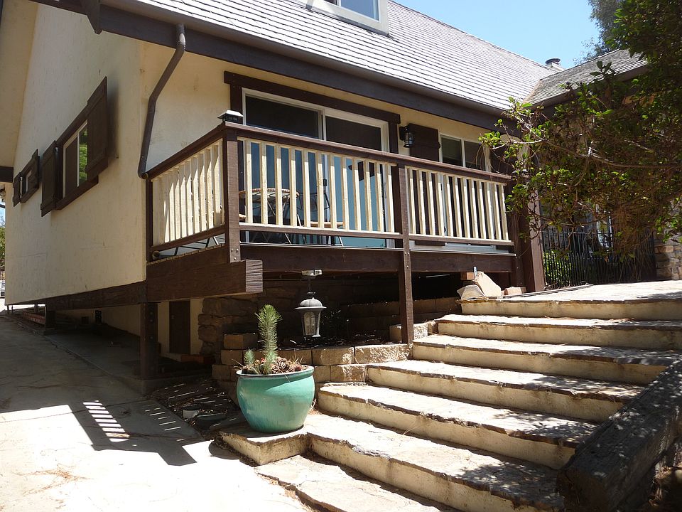 1st image of 1032 Camino Magenta