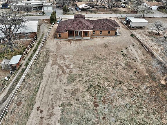 3rd image of 3 Kennedy Dr