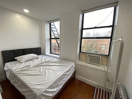 5th image of 224 W 149th St #51
