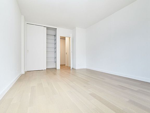 5th image of 345 E 80th St APT 23G