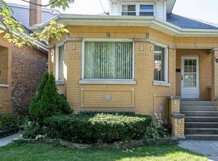 4320 N Menard Ave #B, Chicago, IL 60634