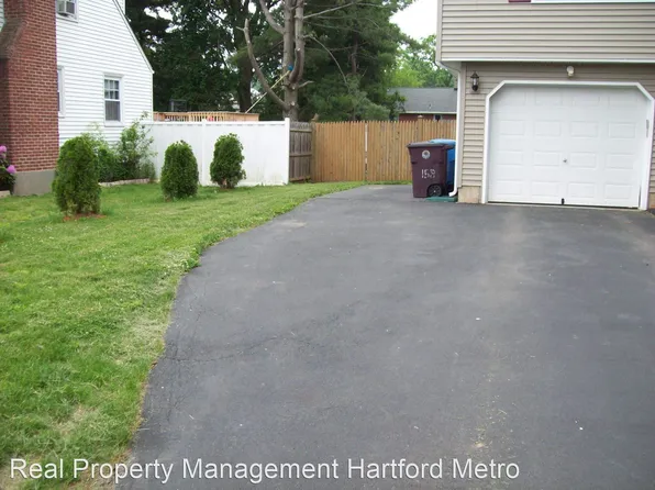 158 Queen St, New Britain, CT 06053