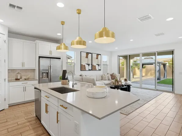 6627 S Abbey Ln, Gilbert, AZ 85298