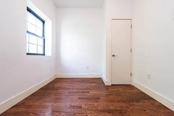 Rented by Nooklyn NYC LLC | media 27