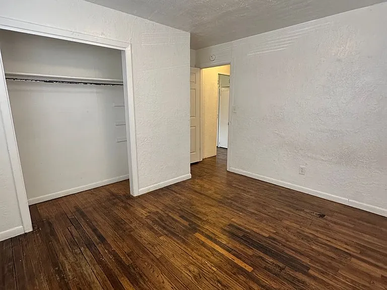 82 N Fairmont St — Photo 11