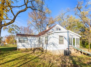 453 Bruce Rd, Lockport, IL 60441