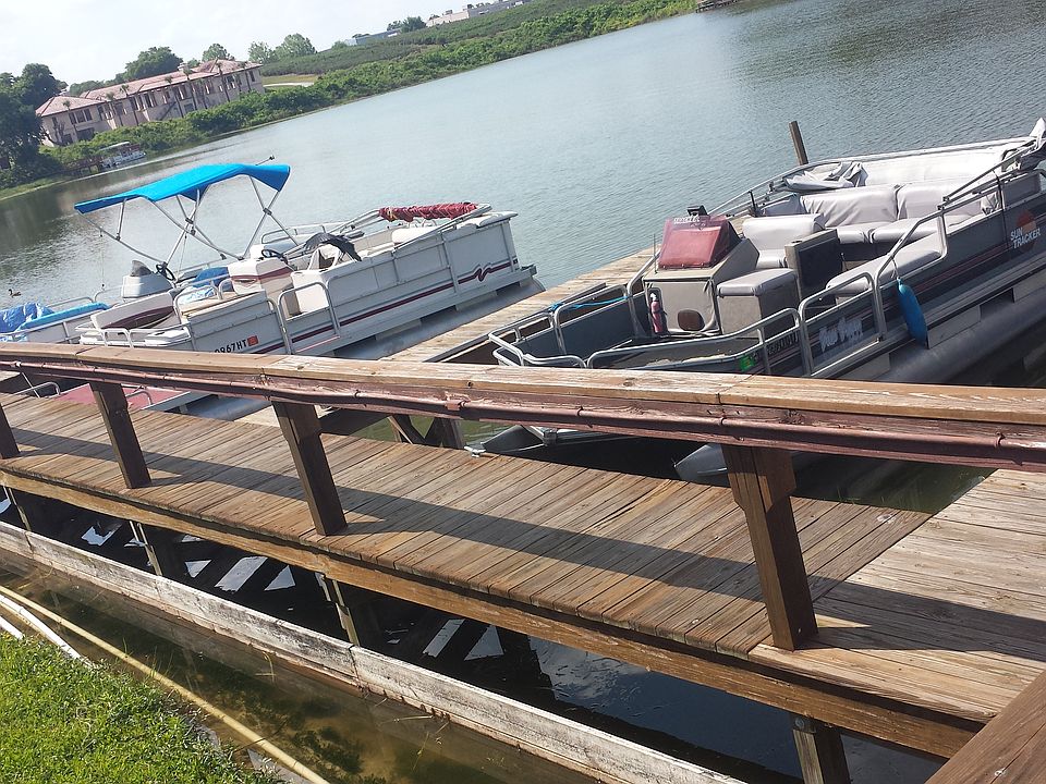 Boat dock 