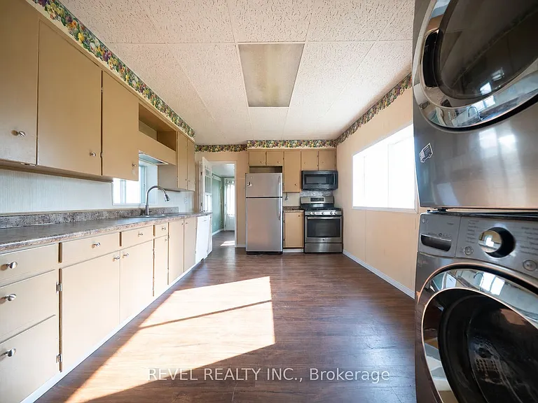 413 Ellis Ave — Photo 8