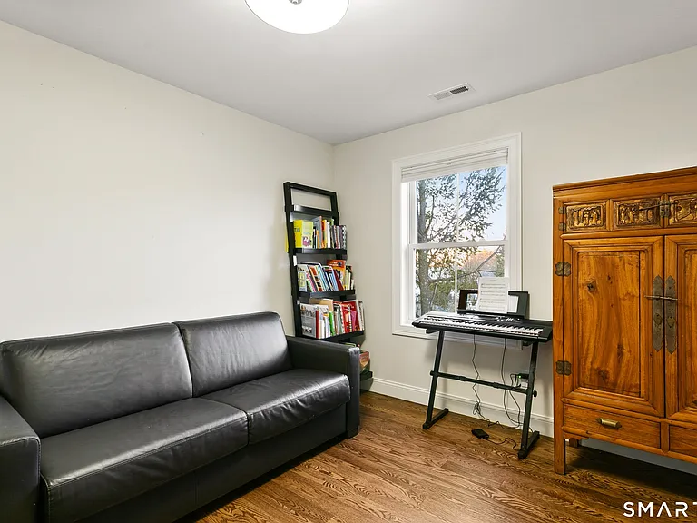 210 High Ridge Ave — Photo 34