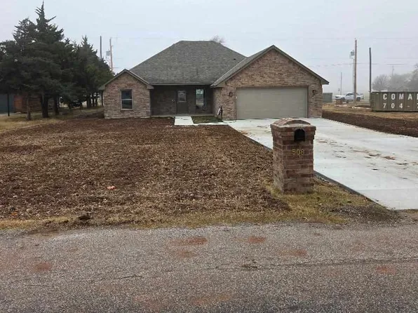 508 2nd St, Elgin, OK 73538