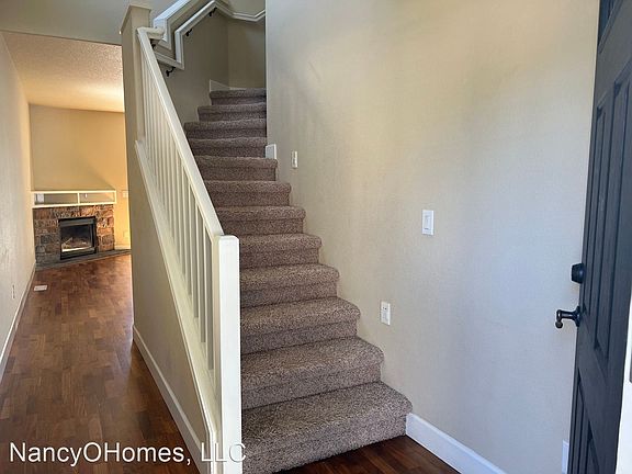 3rd image of 3605 NE 80th St