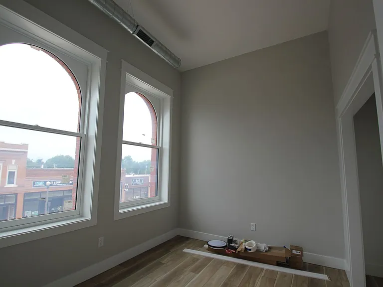 113 E Main St #1 — Photo 23
