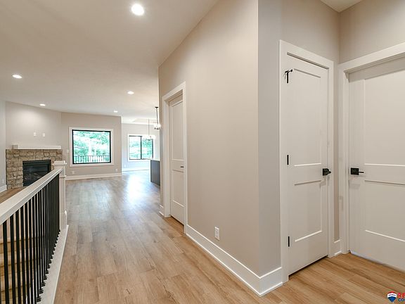 5th image of 3556 Anaheim Ct