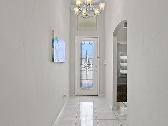 4th image of 14258 Loma Esmeralda Dr