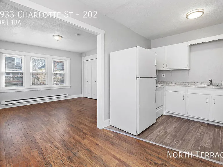 3933 Charlotte St #202 — Photo 1