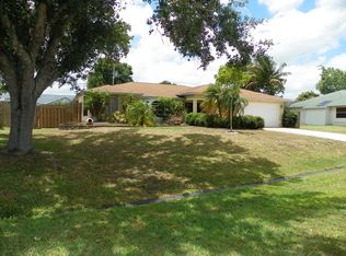 527 SE Cliff Rd, Pt Saint Lucie, FL 34984