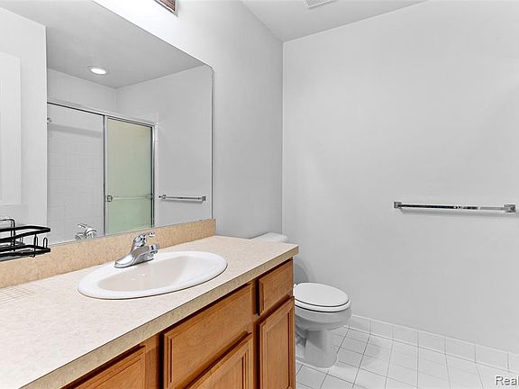 4th image of 16060A Morningside