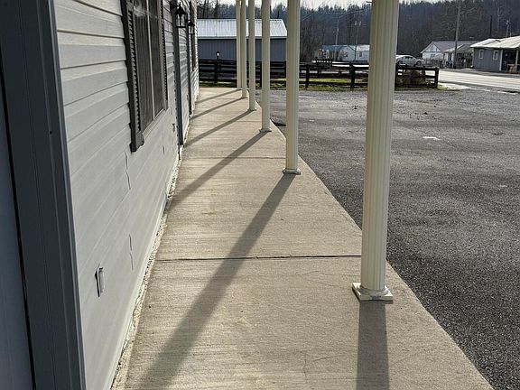 4th image of 14674 Us Highway 421 N