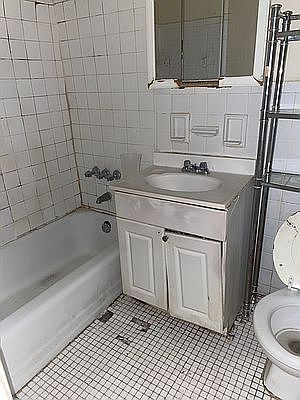5th image of 251 E 29th St APT 2A