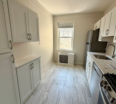 4th image of 2001 Commonwealth Ave #34A