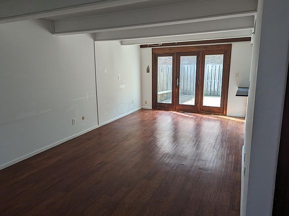 2nd image of 115 W Ticonderoga Dr #6-E