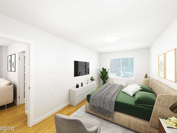 2nd image of 1311 Jackson Ave APT 2B