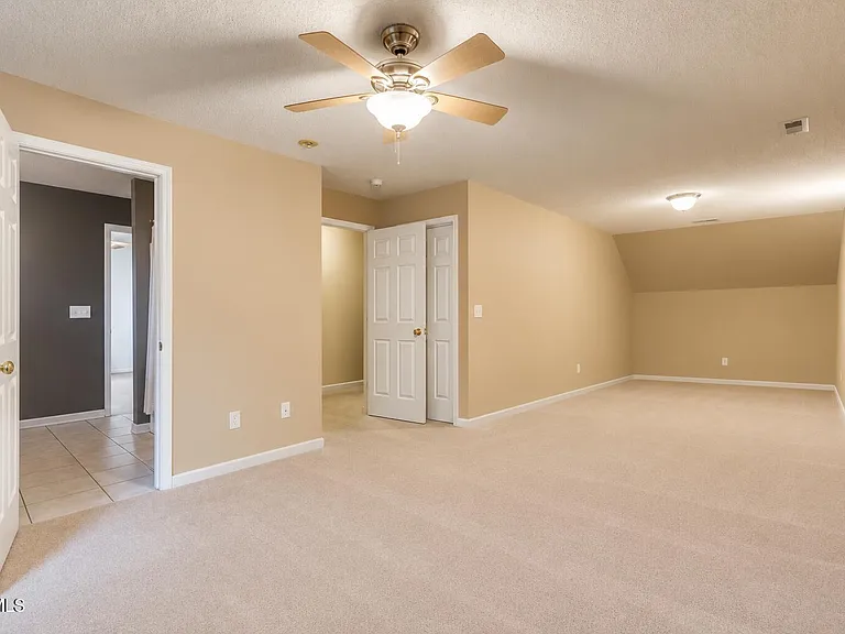 28 Cherokee Ridge Ct — Photo 21