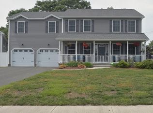 146 Naismith St, Springfield, MA 01104