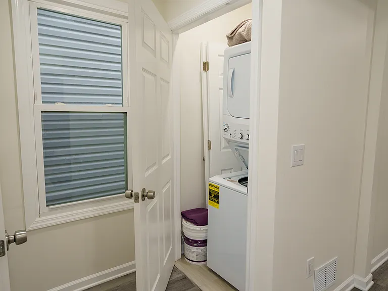 107 Highland Ave #2 — Photo 16