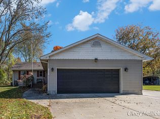 7718 Whites Bridge Rd, Belding, MI 48809