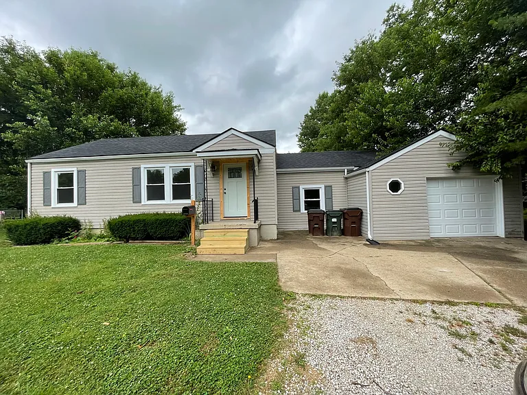 8007 Greenway Dr — Photo 1
