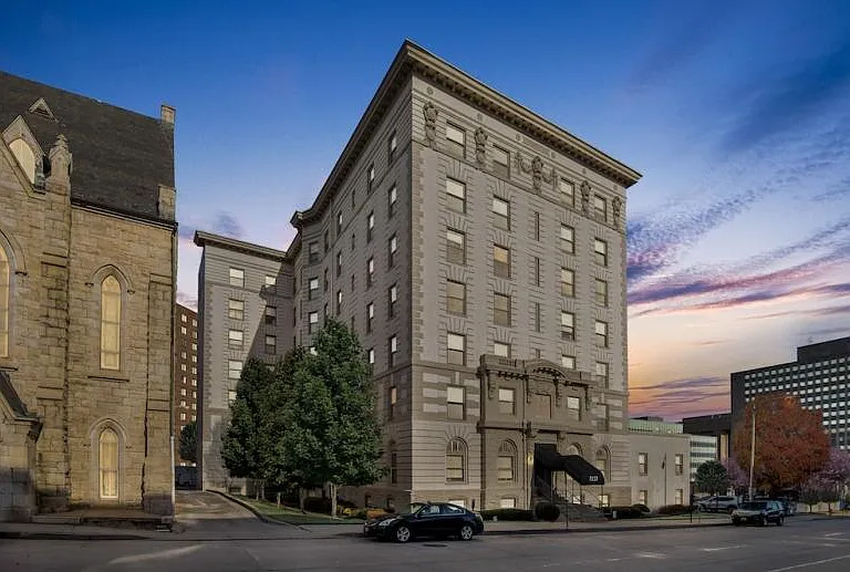 CECIL APARTMENTS — Photo 20