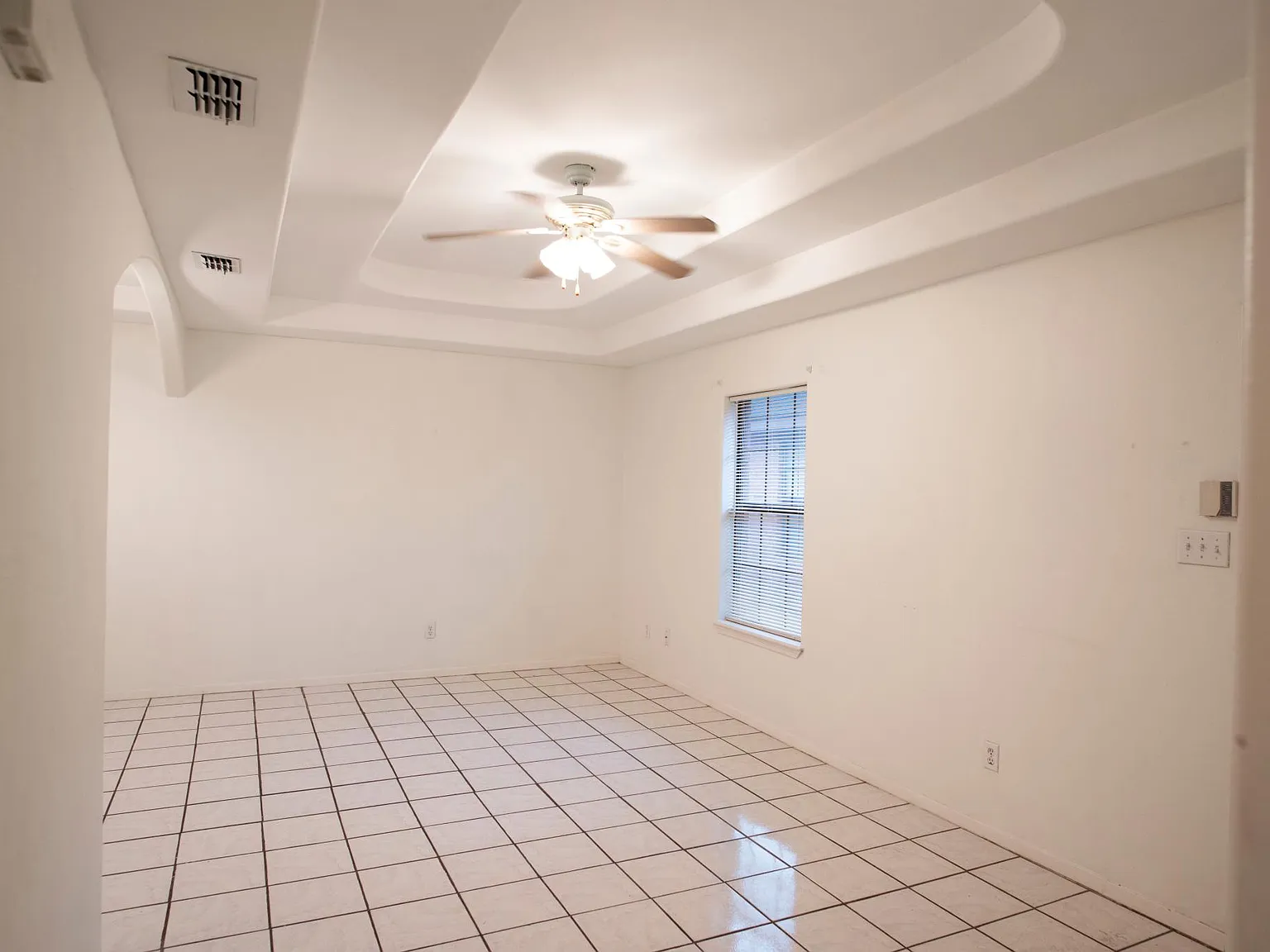 2 bed, 1008 sqft, $850 — Photo 3