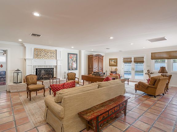 4th image of 5930 E Paisano Cir