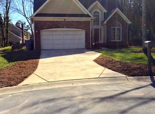 608 Grays Creek Ln, Charlotte, NC 28214