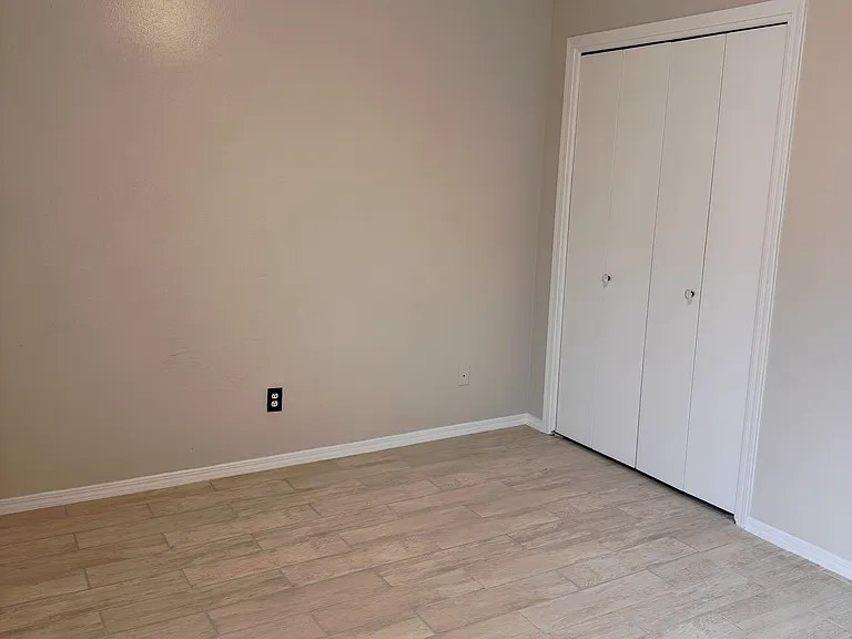 1013 Dickerson Dr SE #B — Photo 11