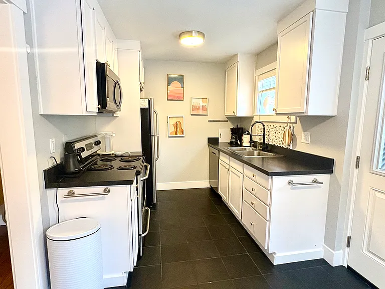 620 N I St #5 — Photo 6