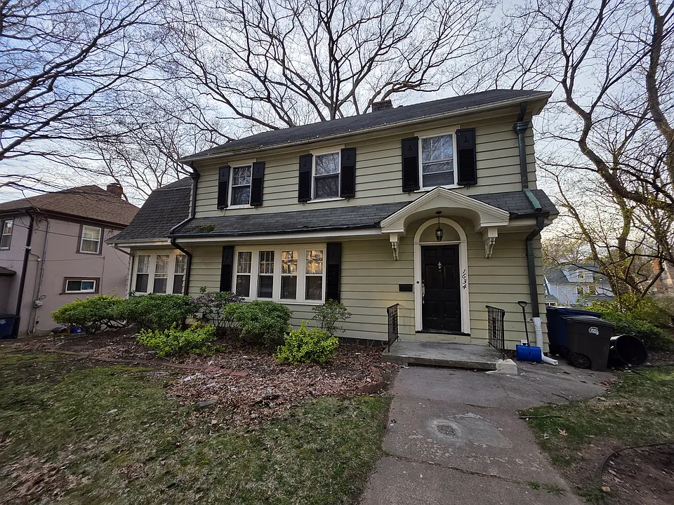 1634 Ella T Grasso Blvd #C