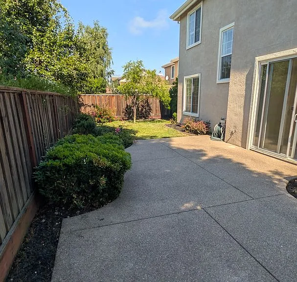 90 Plumeria Ct — Photo 34