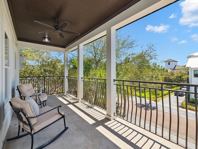 38 White Cliffs Blvd — Photo 17