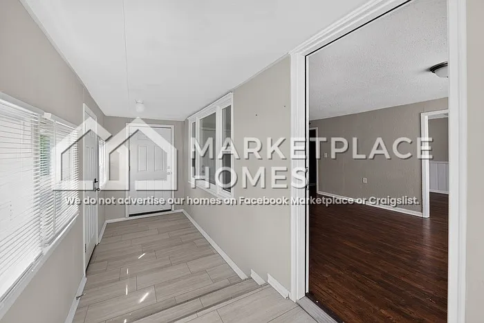 3 bed, 2.0 bath, 1232 sqft, $1,750 — Photo 2