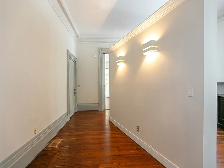 4 Wragg Sq #A — Photo 12