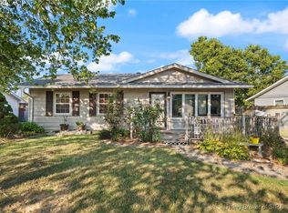 826 Sandra Dr, Jeffersonville, IN 47130