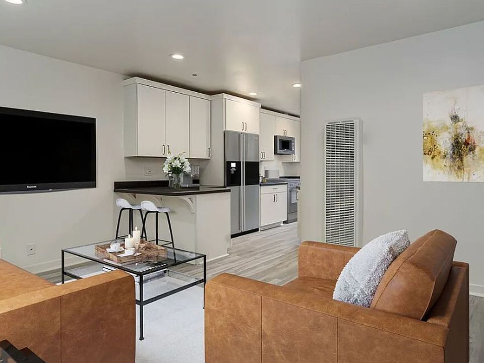 1st image of 656 Indiana Ave APT 2