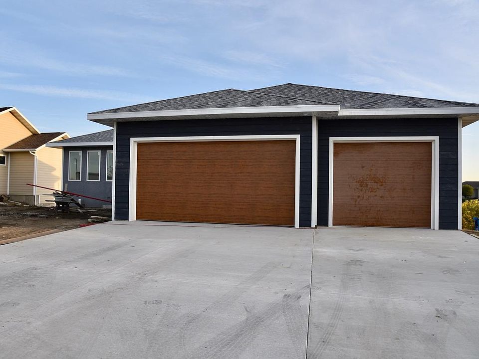 2305 Brookstone Loop Pierre SD 57501 Zillow