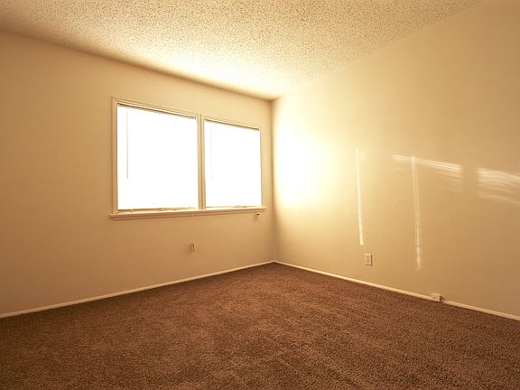 2nd image of 3903 Martin Luther King Jr Blvd
